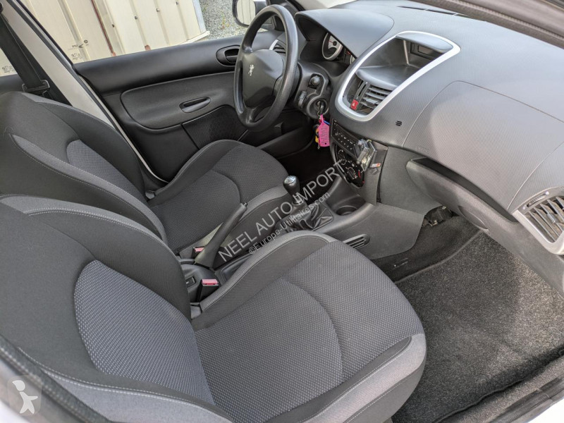 Furgoneta Peugeot 206 + 1.4i 75CH Trendy
