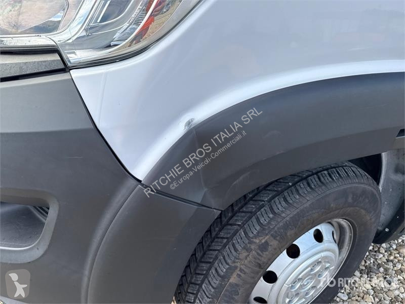 Véhicule utilitaire Opel 2.2