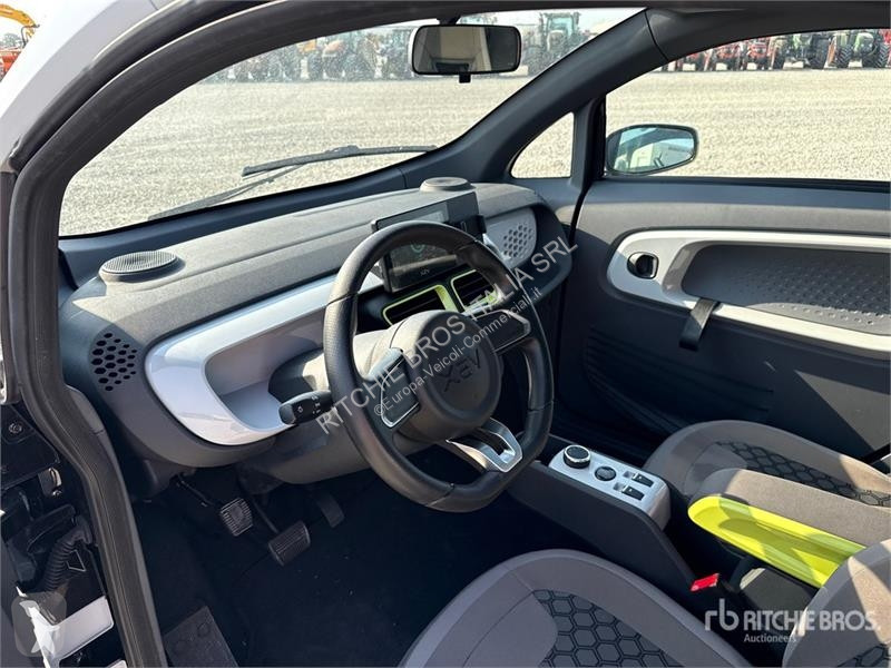 Лекотоварен автомобил  XEV Yoyo