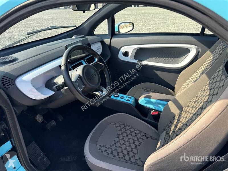 Лекотоварен автомобил  XEV Yoyo