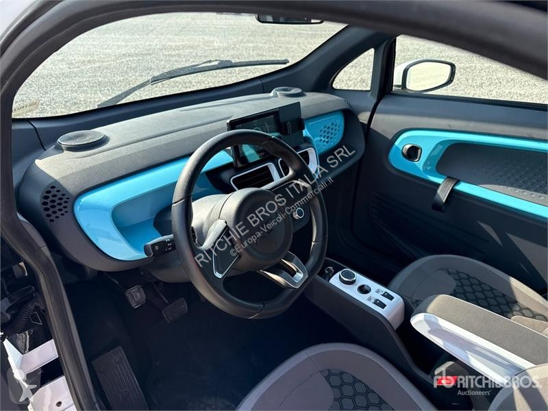 Лекотоварен автомобил  XEV Yoyo