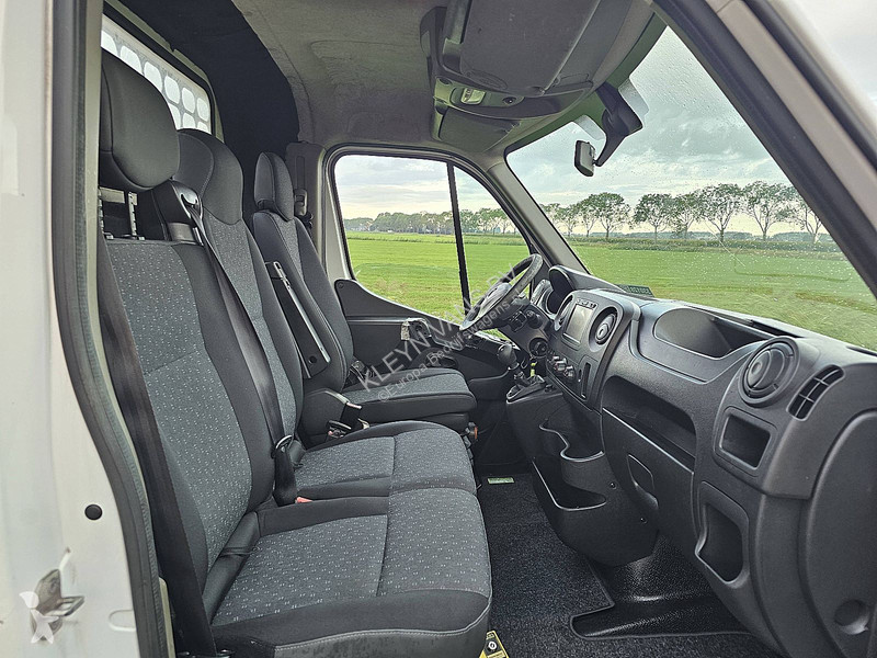 Лекотоварен автомобил Opel 2.3 ac navi EURO6