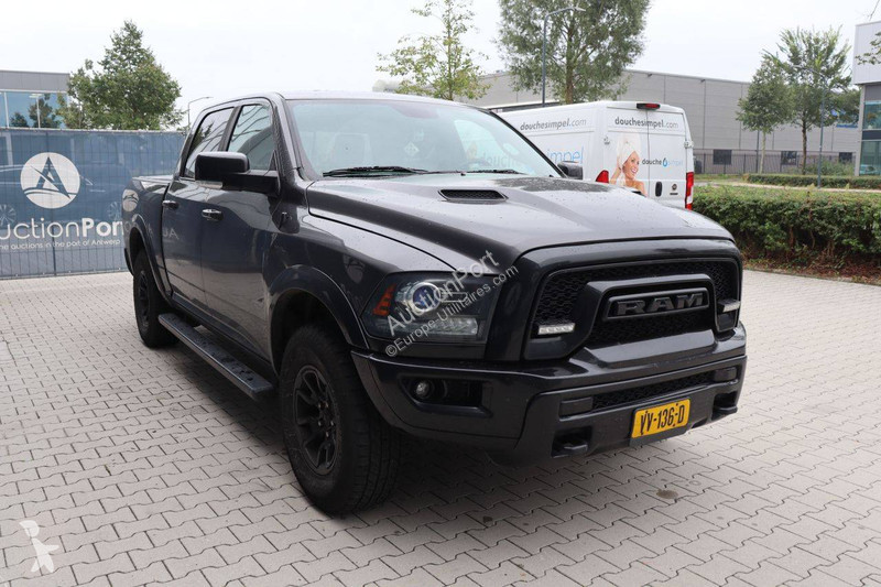 Véhicule utilitaire Dodge Ram1500