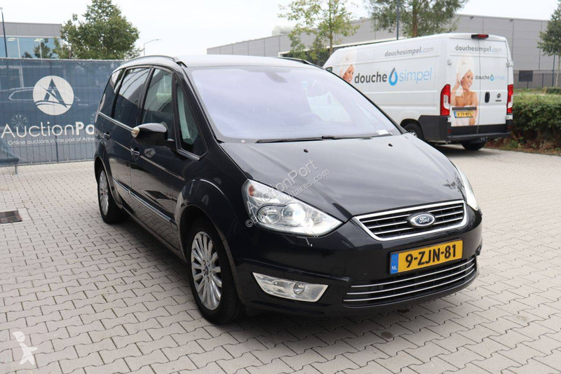Furgoneta Ford