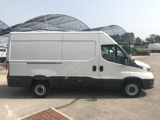 Furgoneta Iveco DAILY 35S14 V FURGONE