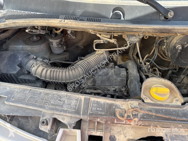 Véhicule utilitaire Renault dCi100