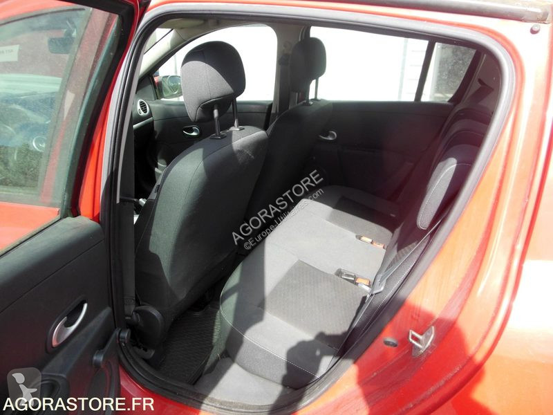 Véhicule utilitaire Renault CLIO