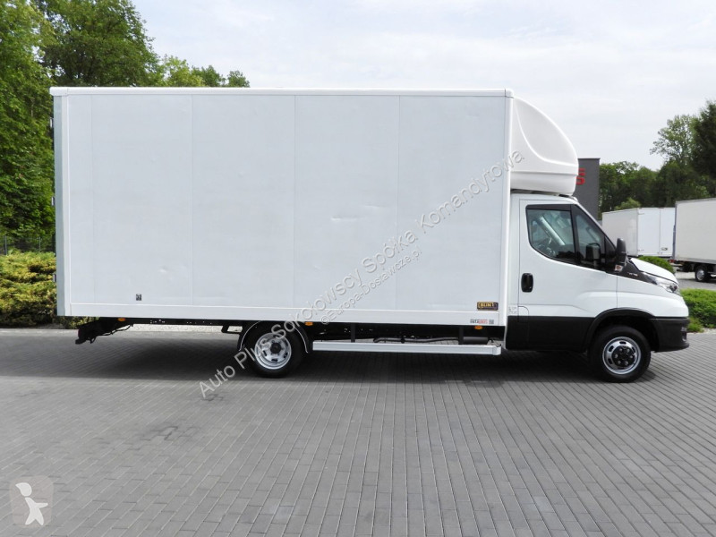 Лекотоварен автомобил Iveco 35C16 DAILY