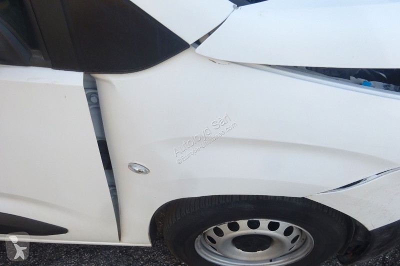 Véhicule utilitaire Peugeot PARTNER 1,5 HDI 100