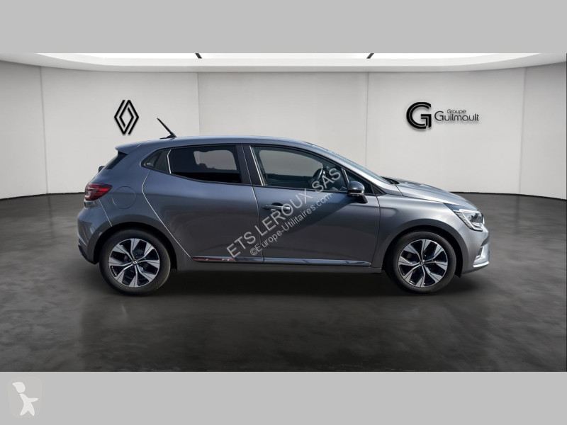 Лекотоварен автомобил Renault CLIO V