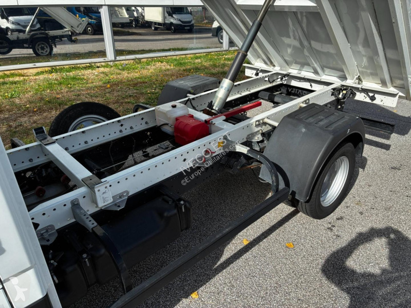 Užitkové vozidlo Iveco CCb 35C16H 3.0L - BENNE...