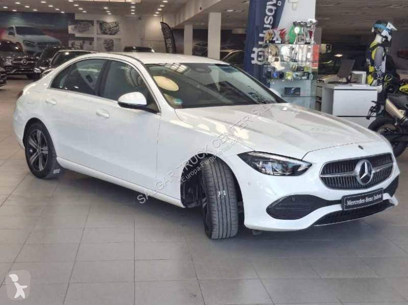 Комерційні автомобілі Mercedes 200