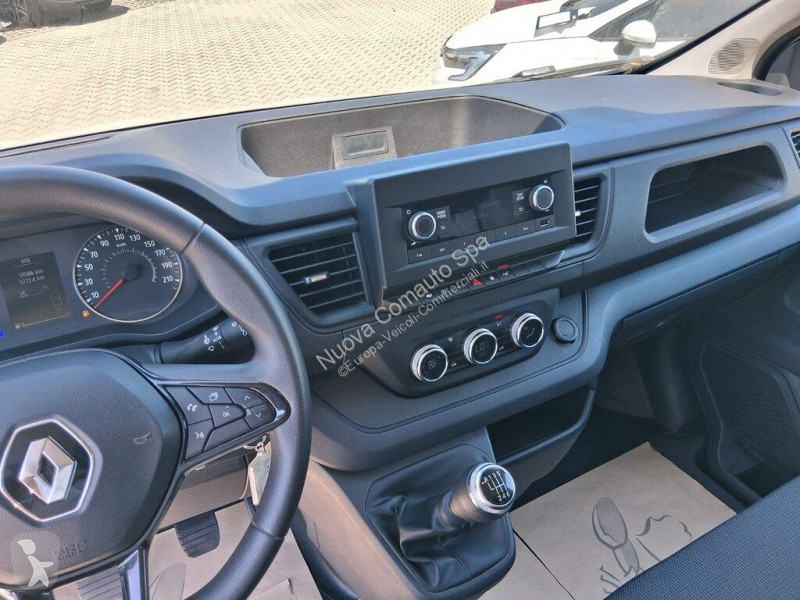 Лекотоварен автомобил Renault IV