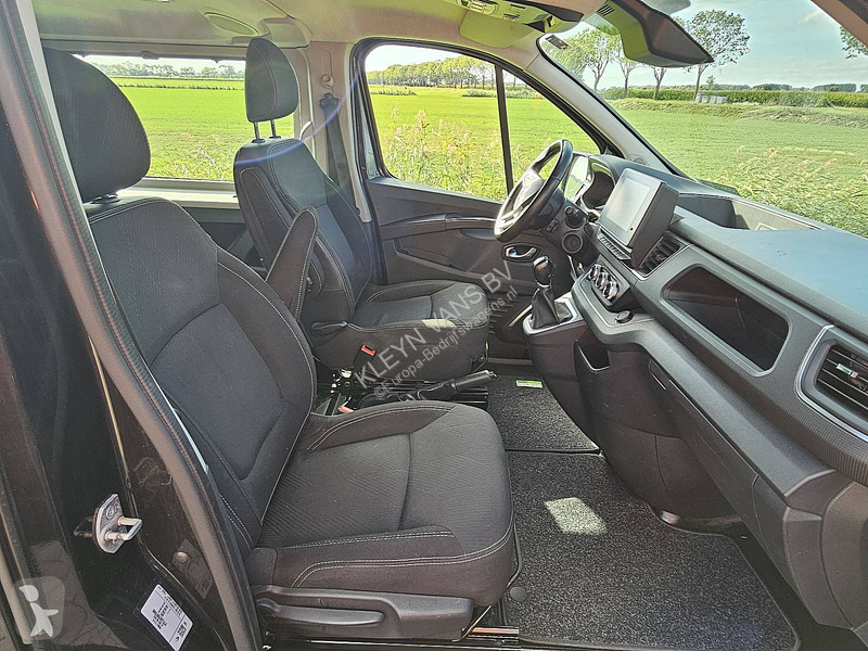 Лекотоварен автомобил Renault 2.0 DCI L2...
