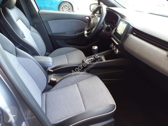 Комерційні автомобілі Renault CLIO