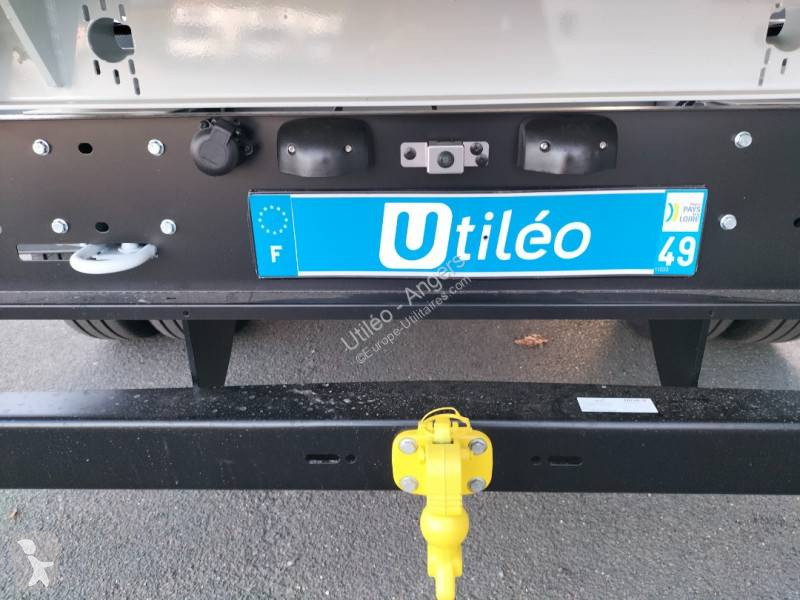 Véhicule utilitaire Nissan