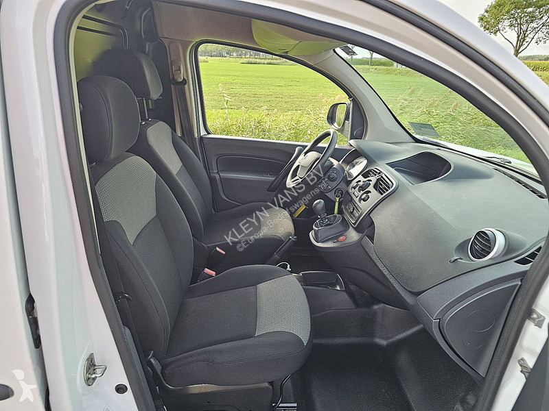 Лекотоварен автомобил Renault 1.5 Airco NAP Euro6!