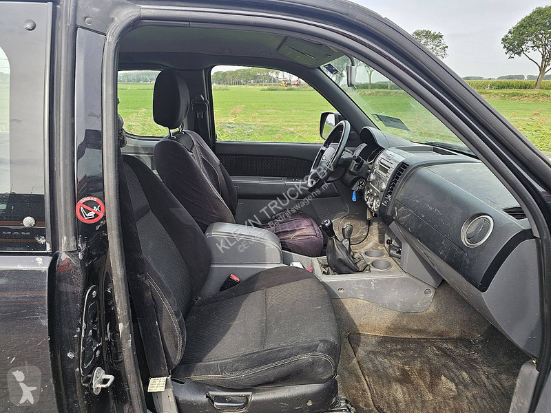 Комерційні автомобілі Ford 2.5TDCi Wildtrak SC
