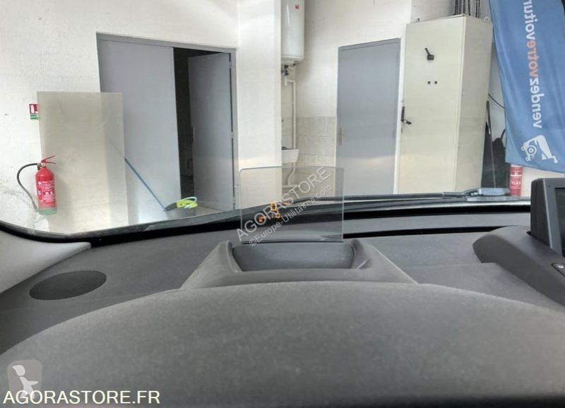 Лекотоварен автомобил Peugeot