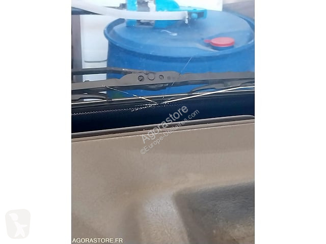 Коммерческий автомобиль