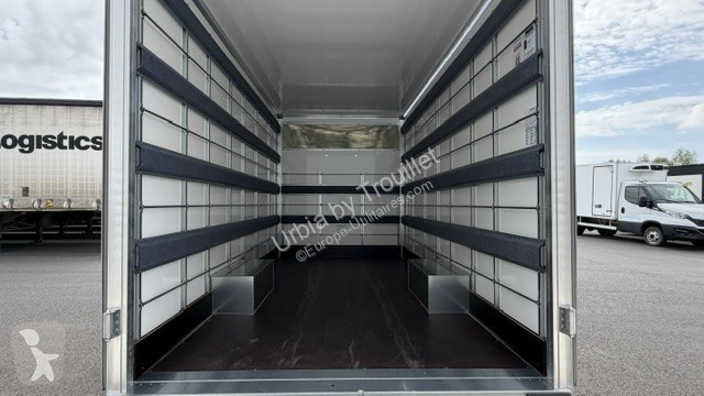 Furgoneta Renault 20M3 150 CV FOURGON 3.5 T
