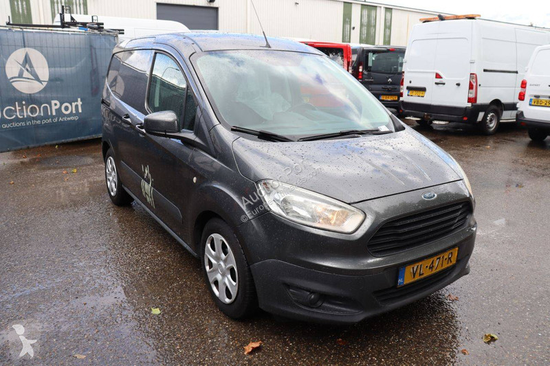 Furgoneta Ford Courier