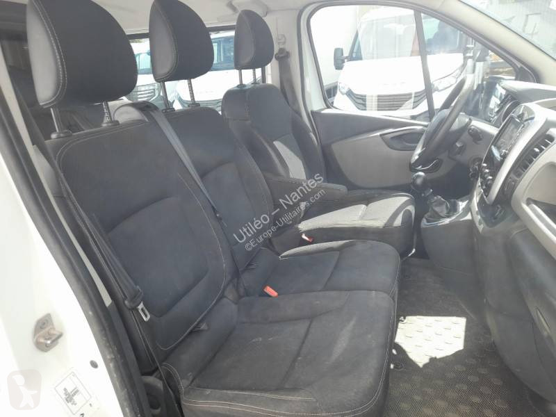 Лекотоварен автомобил Renault 1.6 DCI 120CH...