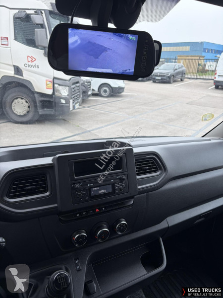 Лекотоварен автомобил Renault