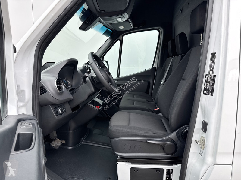 Лекотоварен автомобил Mercedes 314 Pro 81kWh...