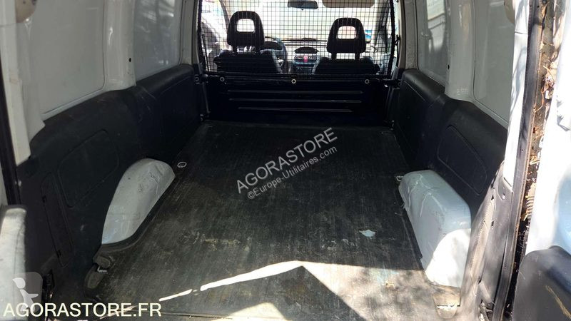 Лекотоварен автомобил Opel COMBO