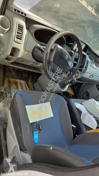 Лекотоварен автомобил Renault TRAFIC