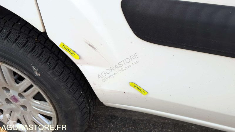 Лекотоварен автомобил Fiat DOBLO