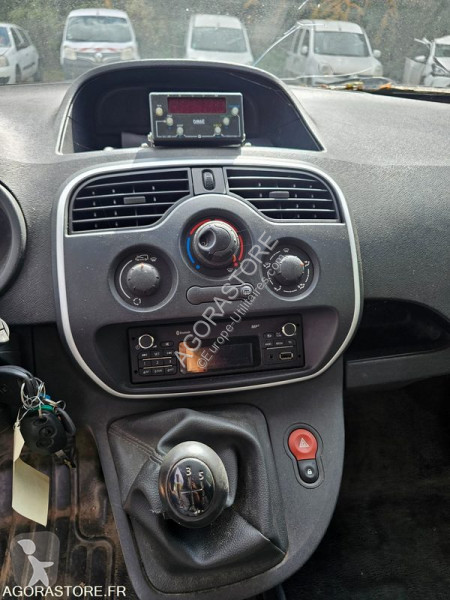 Лекотоварен автомобил Renault
