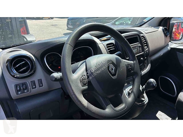 Лекотоварен автомобил Renault TRAFIC