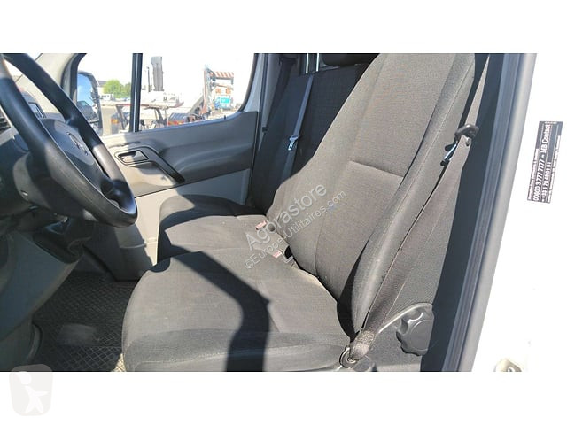 Лекотоварен автомобил Mercedes 519 CDI