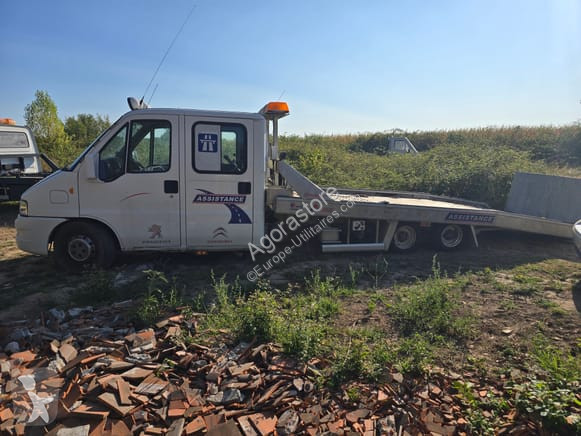 Лекотоварен автомобил Peugeot BOXER