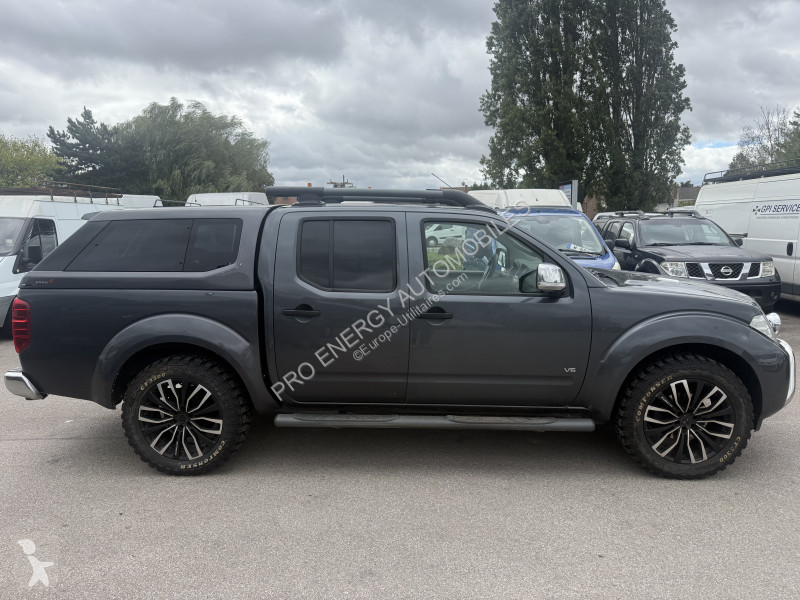 Лекотоварен автомобил Nissan NAVARA 3.0 V6 DCI...