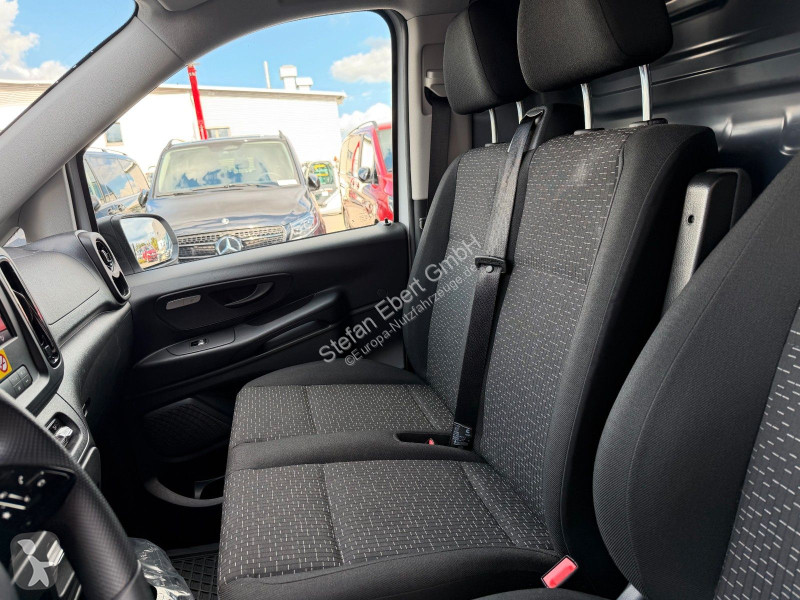 Лекотоварен автомобил Mercedes Vito  9G...