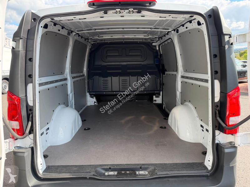 Лекотоварен автомобил Mercedes Vito  AHK Kamera...
