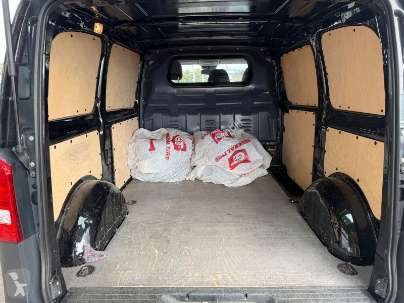Лекотоварен автомобил Mercedes Vito  7G Autom...