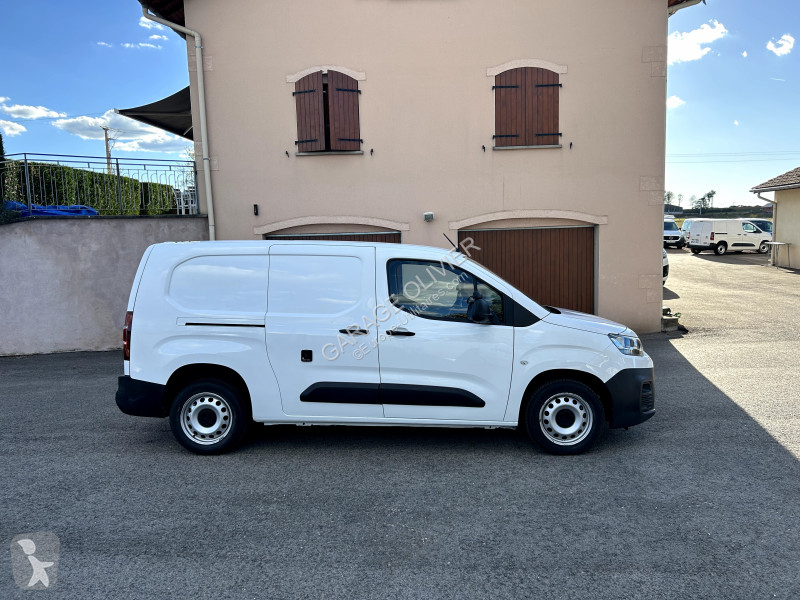 Лекотоварен автомобил Citroën XL 950KG 1.5...