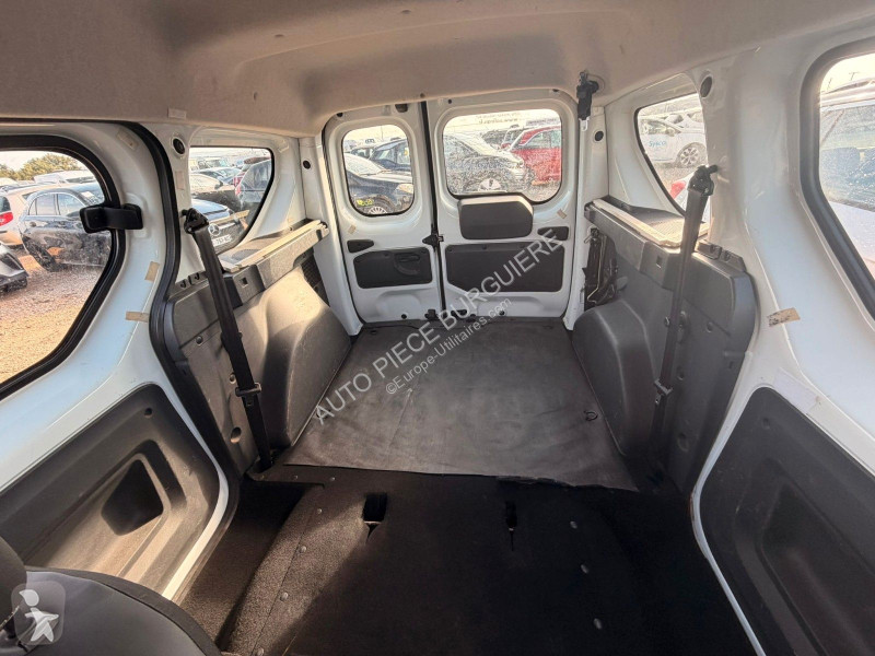 Лекотоварен автомобил Dacia 1.2 TCe 115 VP / CQ938