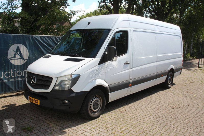 Mercedes 316 CDI van