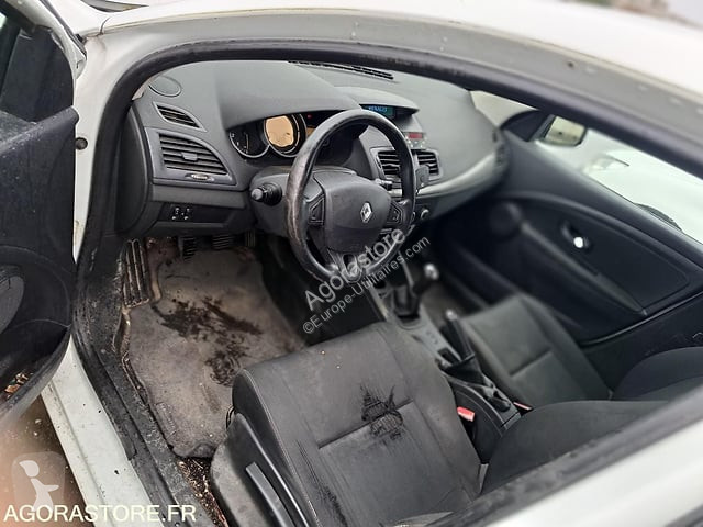 Коммерческий автомобиль