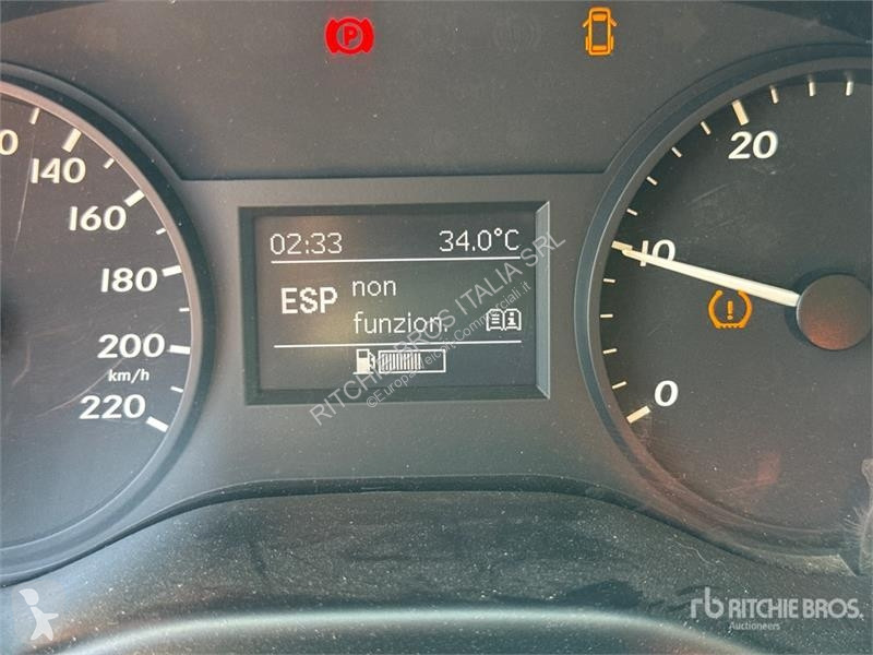 Mercedes  van