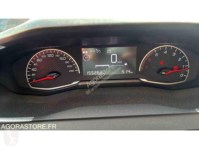 Коммерческий автомобиль