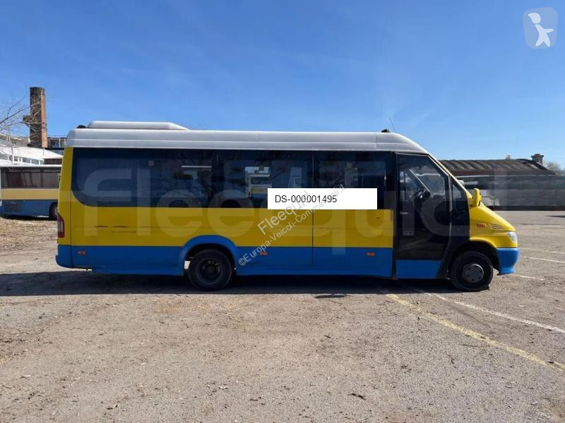 Mercedes  van