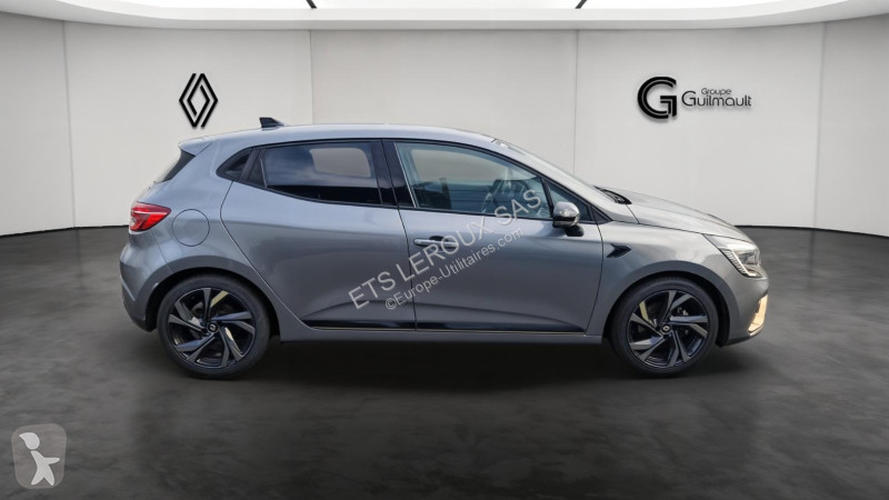 Veículo utilitário Renault CLIO V
