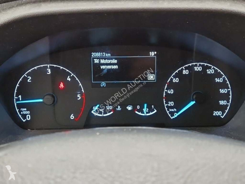 Užitkové vozidlo Ford 350 2.0 TDCI L3H2 Trend...