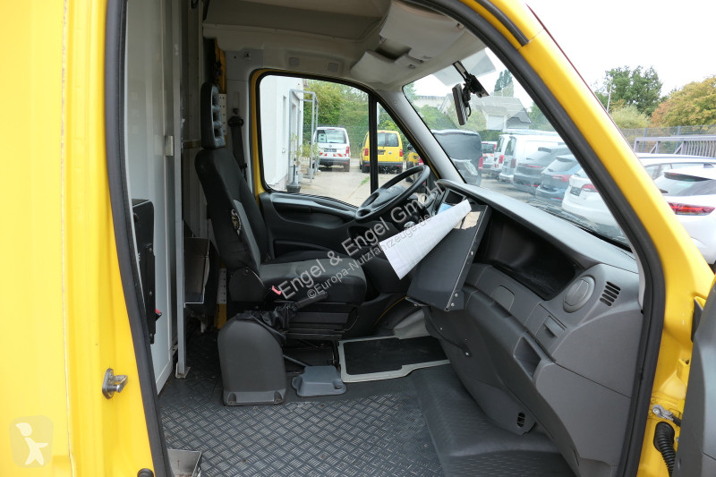 Коммерческий автомобиль Iveco Daily 35 S11 C30C...